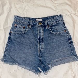 zara denim shorts